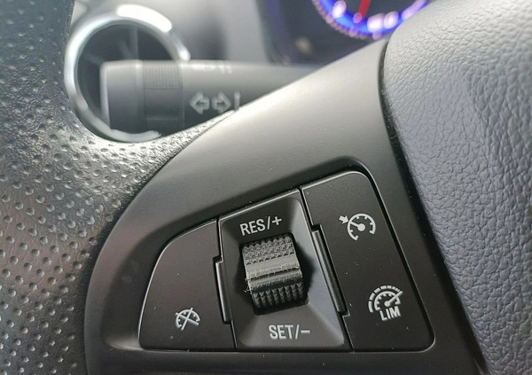 Chevrolet Trax cena 39900 przebieg: 100963, rok produkcji 2013 z Pruszcz Gdański małe 379